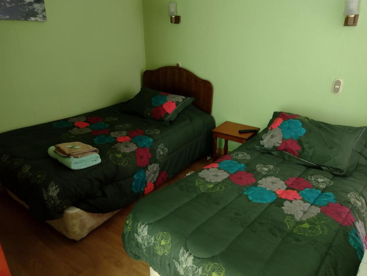 Hostal El Toque De Pilar Punta Arenas Exterior foto