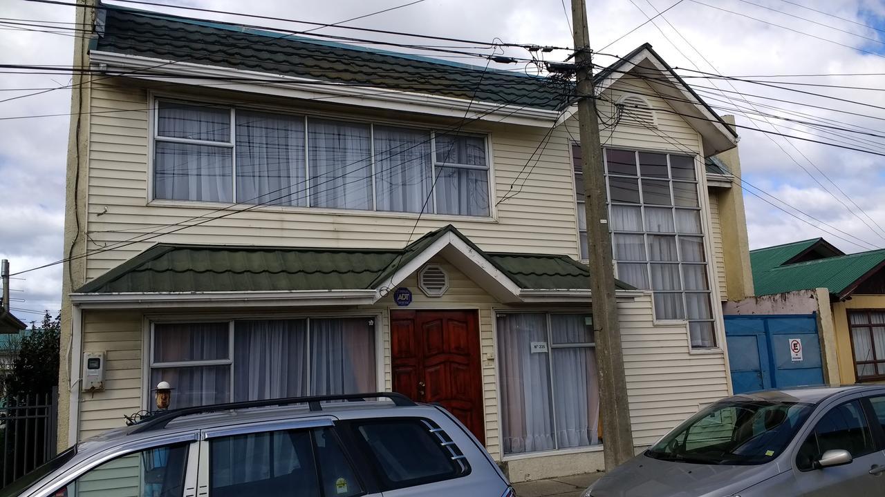 Hostal El Toque De Pilar Punta Arenas Exterior foto
