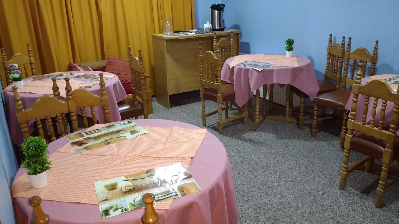 Hostal El Toque De Pilar Punta Arenas Exterior foto
